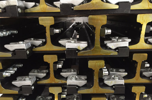 龍門(mén)激光地軌